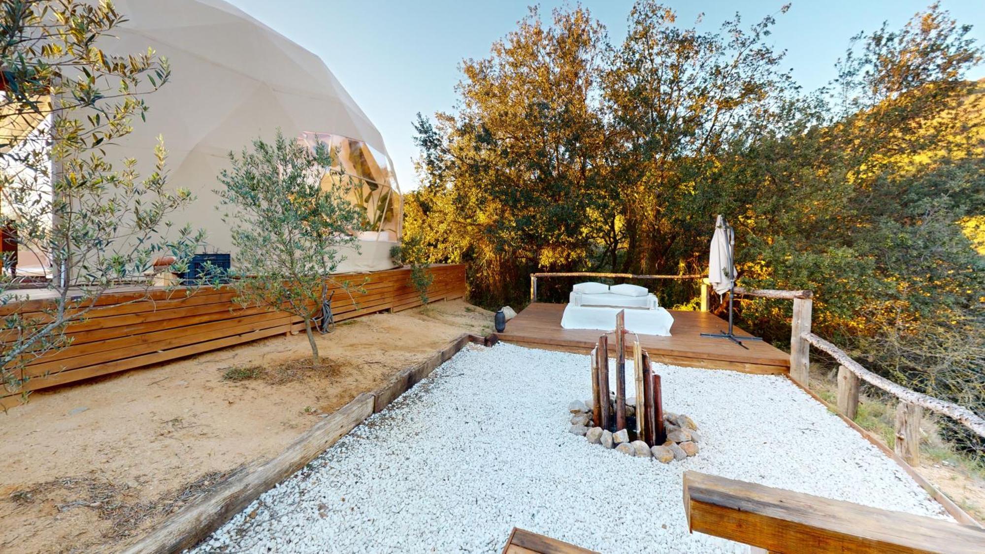 Domo Suites Masia Cal Geperut Badalona Exteriér fotografie