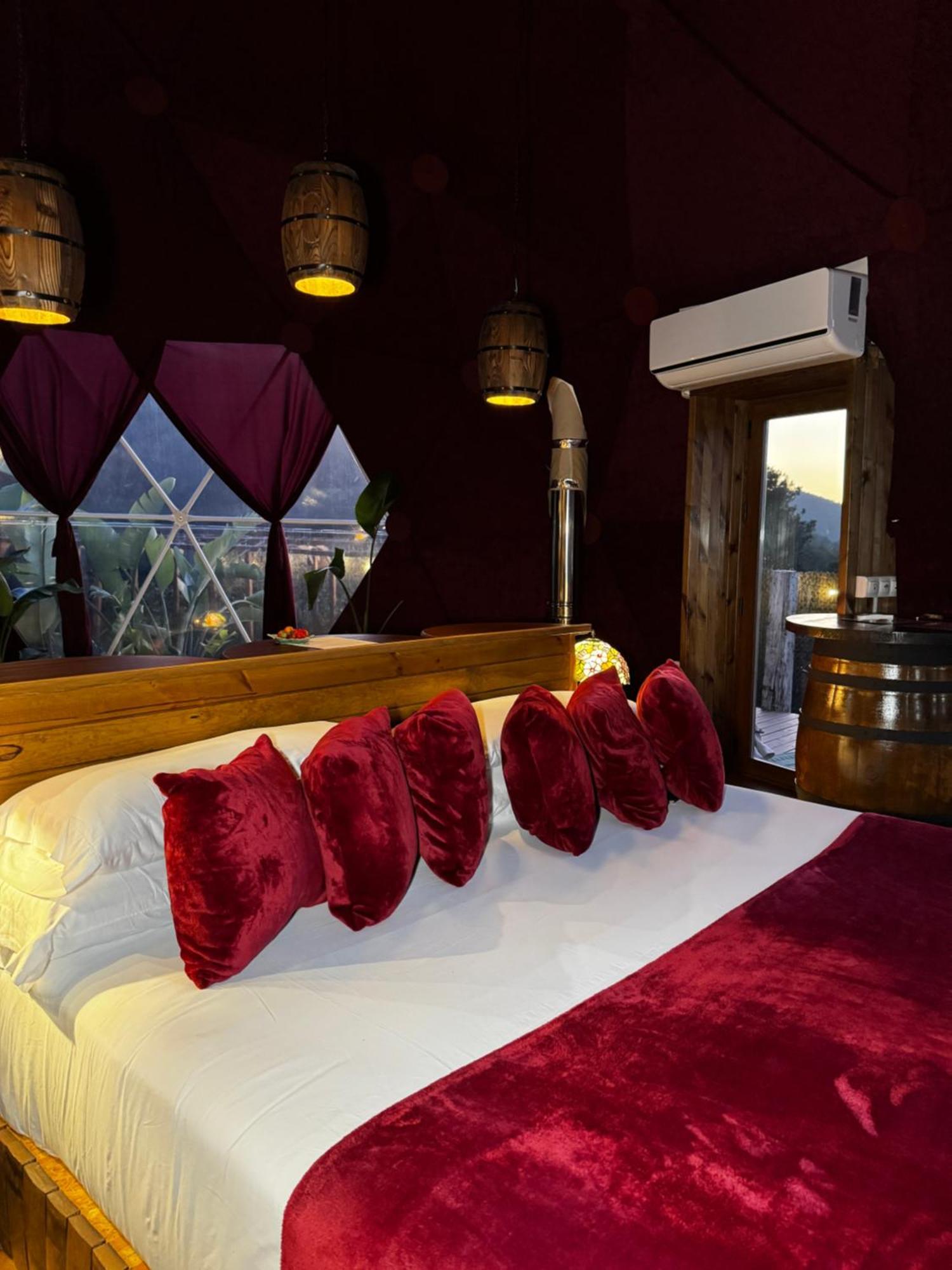 Domo Suites Masia Cal Geperut Badalona Exteriér fotografie